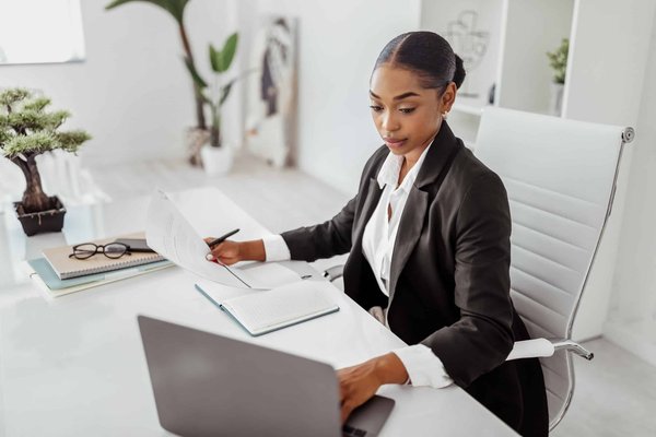 Découvrez votre travail avec Phi Santé.